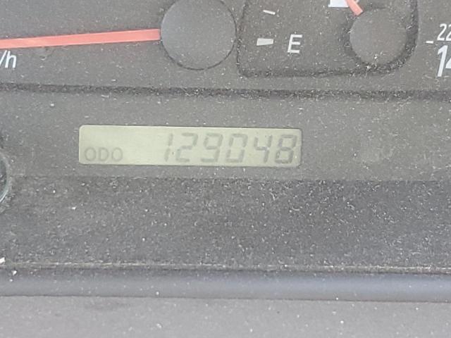 Photo 8 from auction – 2002 TOYOTA CAMRY LE with VIN JTDBE32K820063330