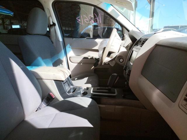 Photo 5 from auction – 2011 FORD ESCAPE XLS with VIN 1FMCU0C74BKA93733