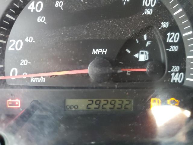 Photo 8 from auction – 2004 TOYOTA CAMRY LE with VIN JTDBE32K040260348