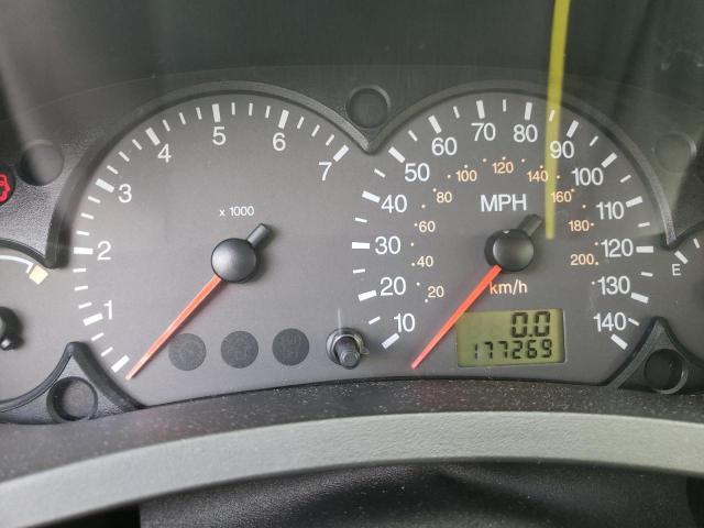Photo 8 from auction – 2005 FORD FOCUS ZX5 with VIN 3FAFP37N35R133180