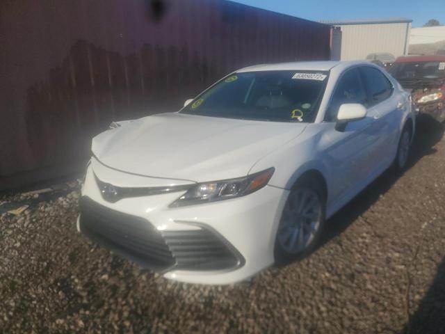 Photo 2 from auction – 2022 TOYOTA CAMRY LE with VIN 4T1C11AK2NU633417