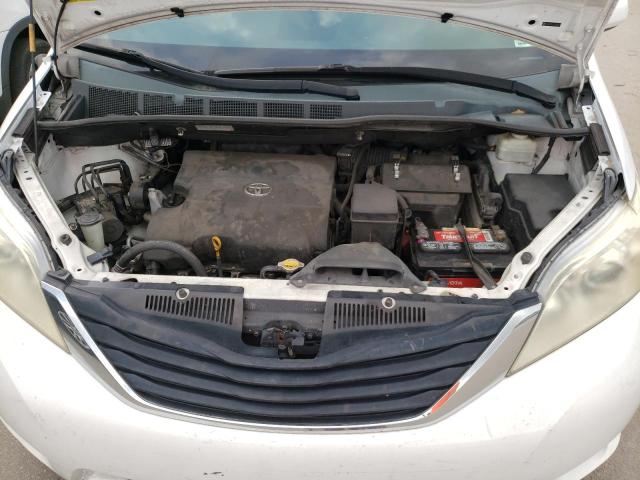Photo 7 from auction – 2012 TOYOTA SIENNA LE with VIN 5TDKK3DC3CS205077