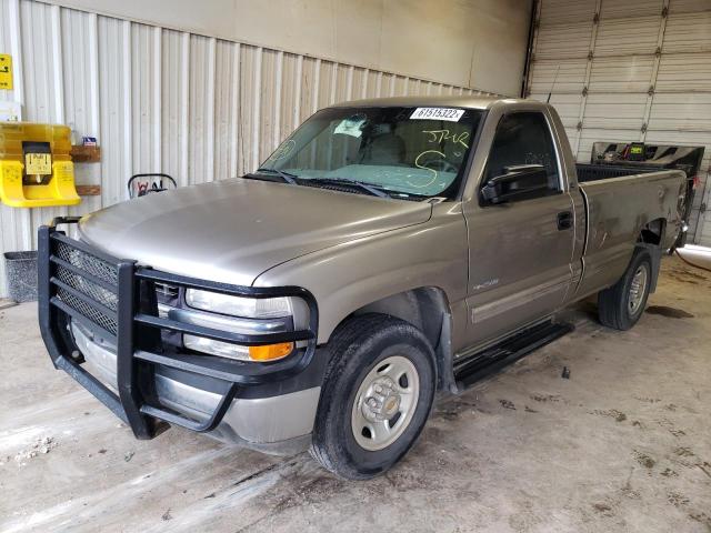Photo 2 from auction – 2000 CHEVROLET SILVERADO with VIN 1GCFC24T0YZ271553
