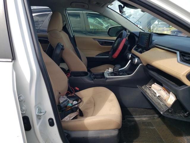 Photo 5 from auction – 2019 TOYOTA RAV4 LE with VIN JTMK1RFV4KD034306