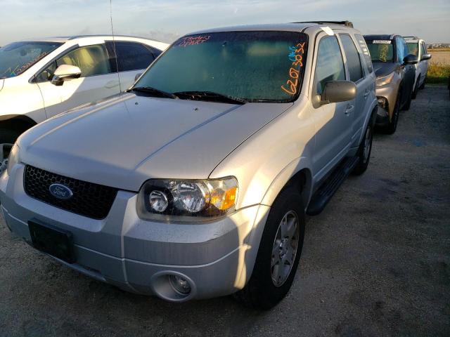 Photo 2 from auction – 2005 FORD ESCAPE LIM with VIN 1FMYU94195KE09586