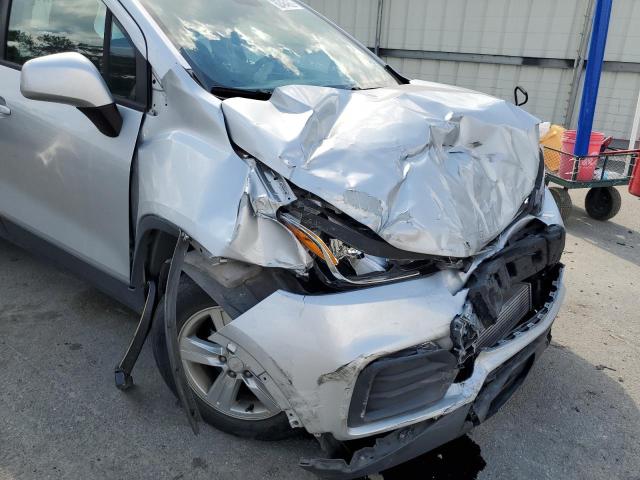 Photo 9 from auction – 2018 CHEVROLET TRAX LS with VIN 3GNCJNSB4JL216564