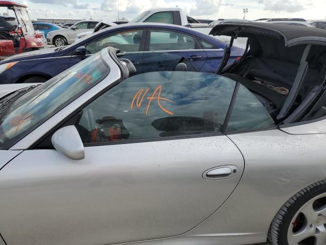 Photo 9 from auction – 2004 PORSCHE 911 CARRER with VIN WP0CA29954S651349
