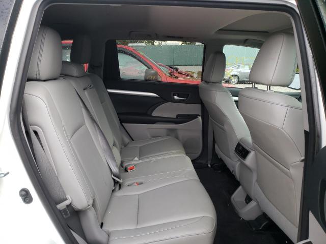 Photo 6 from auction – 2017 TOYOTA HIGHLANDER with VIN 5TDJZRFH7HS452631