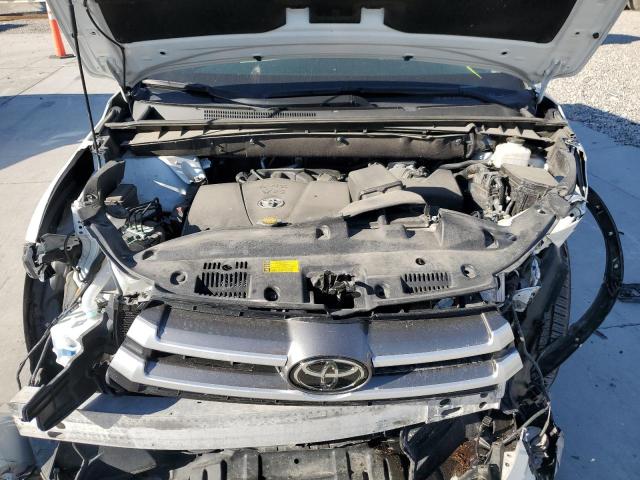 Photo 7 from auction – 2017 TOYOTA HIGHLANDER with VIN 5TDBZRFH7HS443349
