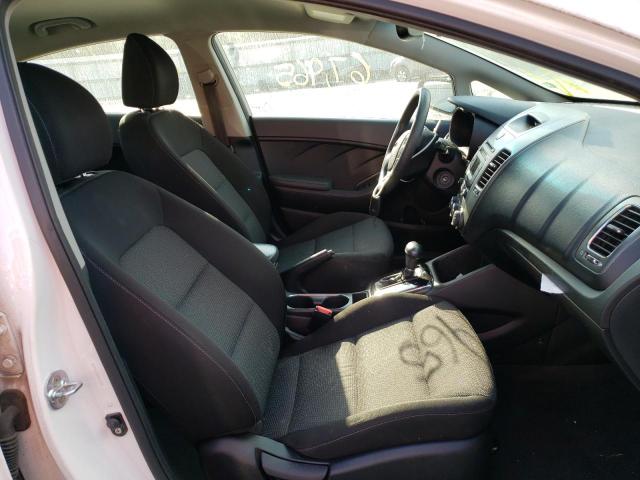 Photo 5 from auction – 2017 KIA FORTE LX with VIN 3KPFK4A78HE100051