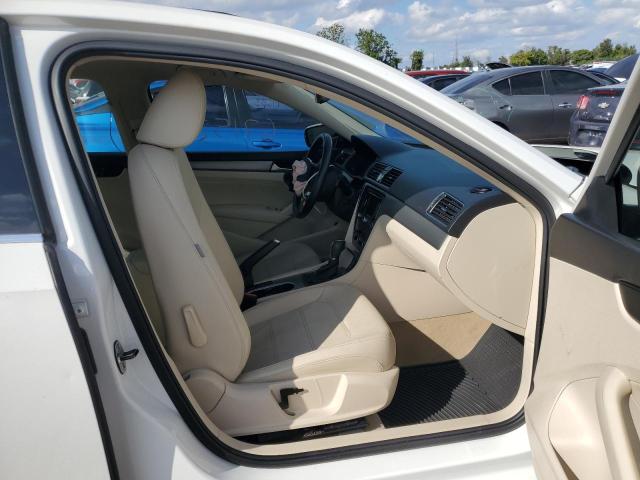 Photo 5 from auction – 2014 VOLKSWAGEN PASSAT SE with VIN 1VWBT7A30EC047100
