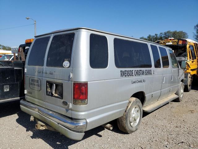 Photo 4 from auction – 2002 FORD ECONOLINE with VIN 1FBSS31L52HB42074