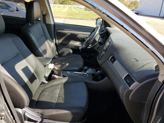 Photo 5 from auction – 2015 MITSUBISHI OUTLANDER with VIN JA4AZ3A32FZ005123