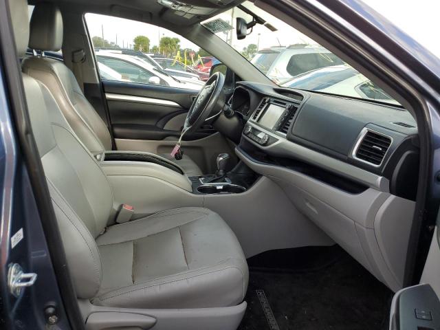 Photo 5 from auction – 2016 TOYOTA HIGHLANDER with VIN 5TDKKRFHXGS162889