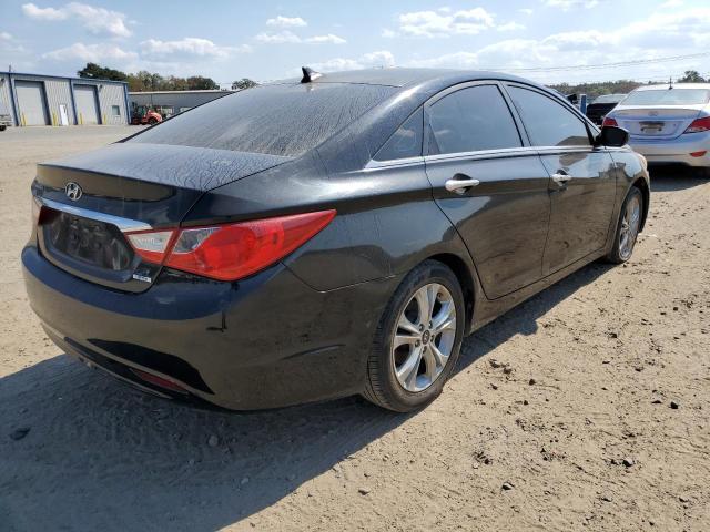 Photo 4 from auction – 2011 HYUNDAI SONATA SE with VIN 5NPEC4AC8BH030737