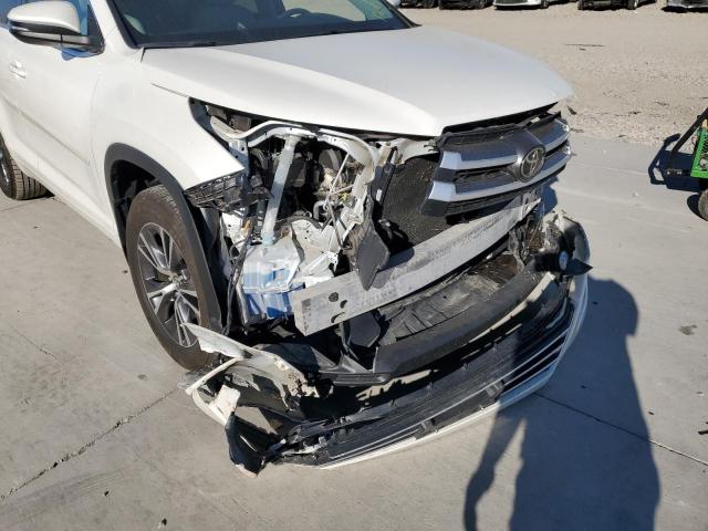 Photo 9 from auction – 2017 TOYOTA HIGHLANDER with VIN 5TDBZRFH7HS443349