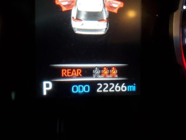 Photo 8 from auction – 2019 TOYOTA RAV4 LE with VIN JTMH1RFV8KD037591