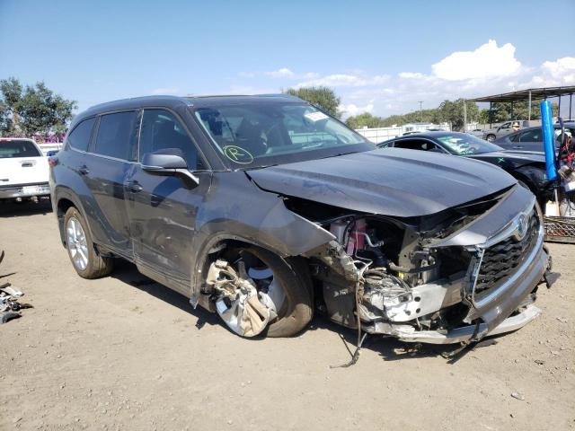 TOYOTA HIGHLANDER 2022 with VIN 5TDXBRCH9NS539008 - Photo from auction