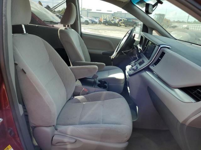 Photo 5 from auction – 2017 TOYOTA SIENNA LE with VIN 5TDKZ3DC9HS824012