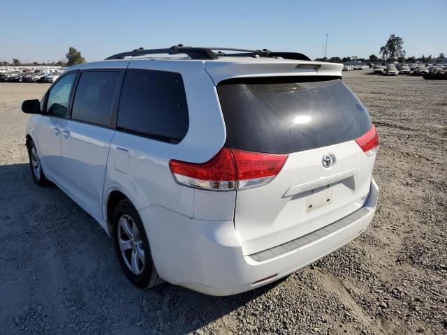 Photo 3 from auction – 2014 TOYOTA SIENNA LE with VIN 5TDKK3DC9ES483324