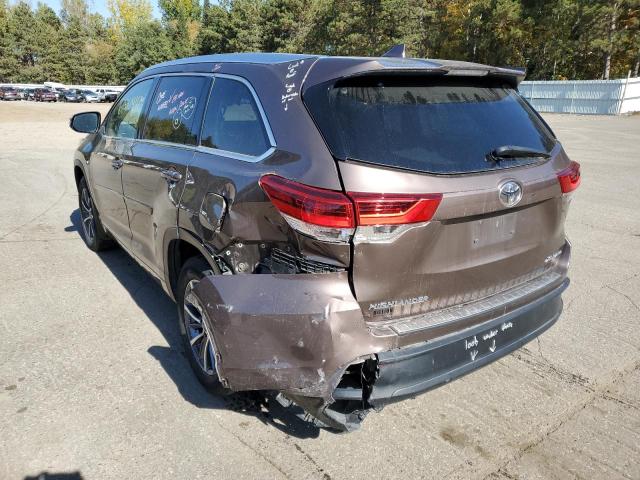 Photo 3 from auction – 2018 TOYOTA HIGHLANDER with VIN 5TDJZRFH3JS828022