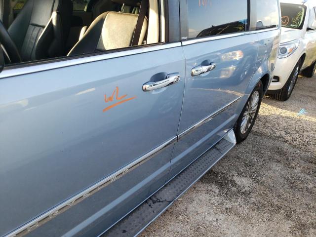 Photo 9 from auction – 2013 CHRYSLER TOWN & COU with VIN 2C4RC1CG6DR537464