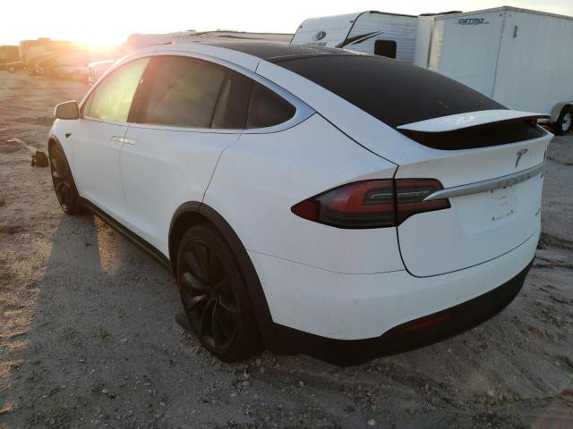 Photo 3 from auction – 2020 TESLA MODEL X with VIN 5YJXCBE46LF298377