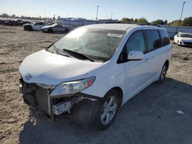 Photo 2 from auction – 2014 TOYOTA SIENNA LE with VIN 5TDKK3DC9ES483324
