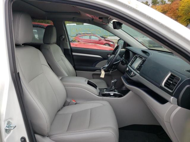 Photo 5 from auction – 2017 TOYOTA HIGHLANDER with VIN 5TDJZRFH7HS452631