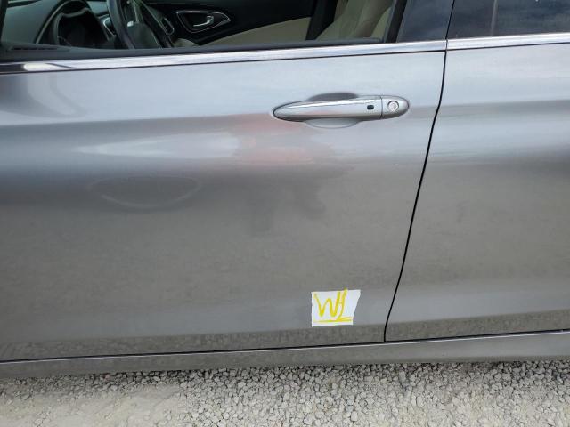 Фото 9 с аукциона – 2015 CHRYSLER 200 C с VIN 1C3CCCCB6FN645755