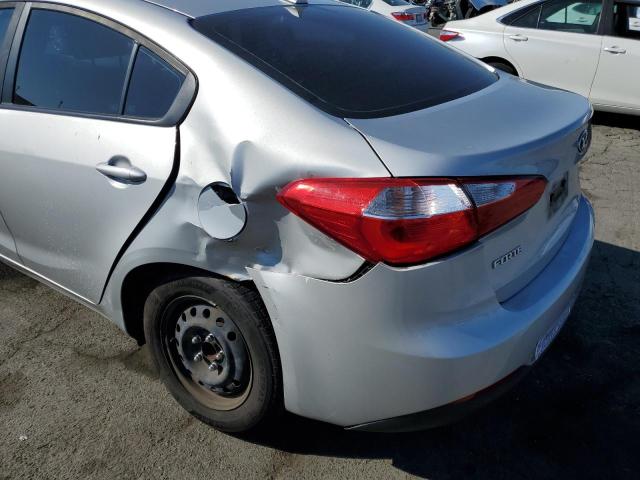 Photo 9 from auction – 2016 KIA FORTE LX with VIN KNAFK4A66G5565281