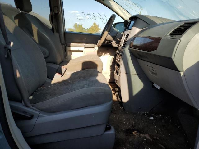 Photo 5 from auction – 2010 CHRYSLER TOWN & COU with VIN 2A4RR4DE1AR346876