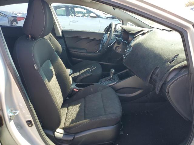 Photo 5 from auction – 2016 KIA FORTE LX with VIN KNAFK4A66G5565281