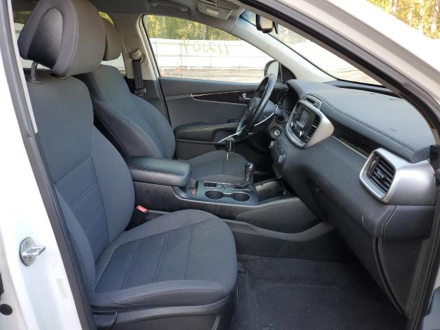 Photo 5 from auction – 2016 KIA SORENTO LX with VIN 5XYPG4A36GG053350