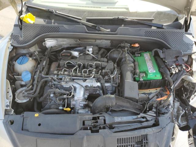 Photo 7 from auction – 2014 VOLKSWAGEN BEETLE with VIN 3VW5L7AT7EM806143
