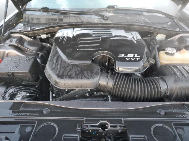Photo 7 from auction – 2019 CHRYSLER 300 LIMITE with VIN 2C3CCAEG5KH577416