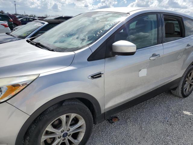 Photo 9 from auction – 2017 FORD ESCAPE SE with VIN 1FMCU0GD7HUC19368