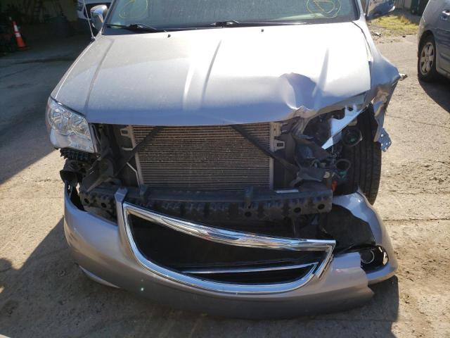 Photo 9 from auction – 2013 CHRYSLER TOWN & COU with VIN 2C4RC1CGXDR623926