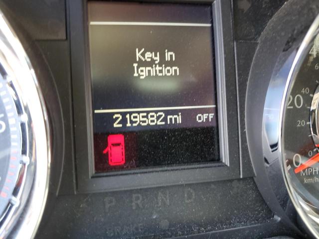 Photo 8 from auction – 2014 CHRYSLER TOWN & COU with VIN 2C4RC1BGXER358153