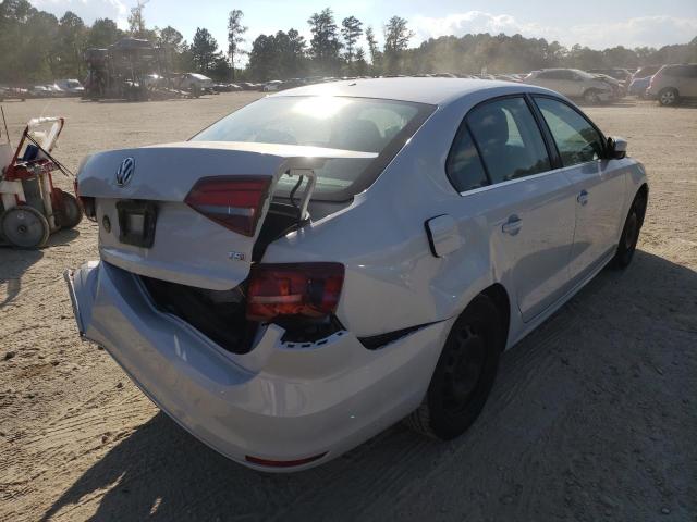 Photo 4 from auction – 2017 VOLKSWAGEN JETTA S with VIN 3VW2B7AJ5HM295458