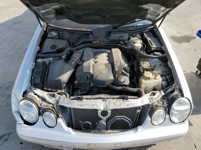 Photo 7 from auction – 2002 MERCEDES-BENZ E 320 with VIN WDBJF65J12B446963