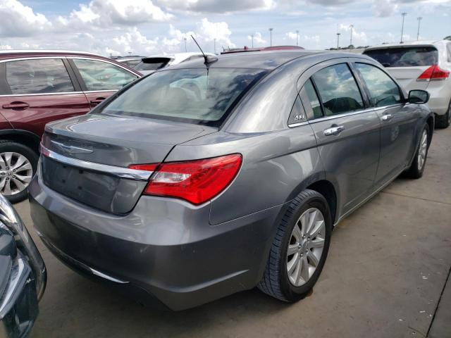 Photo 4 from auction – 2013 CHRYSLER 200 LIMITE with VIN 1C3CCBCGXDN558220