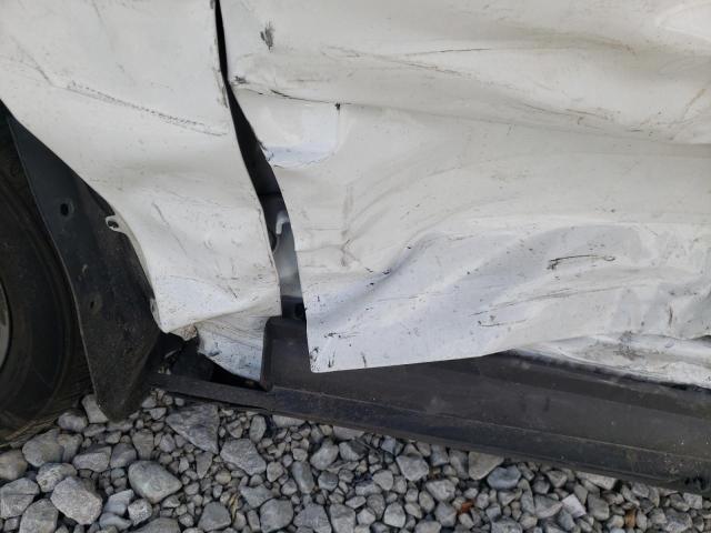 Photo 9 from auction – 2013 FORD FOCUS SE with VIN 1FADP3F28DL218401