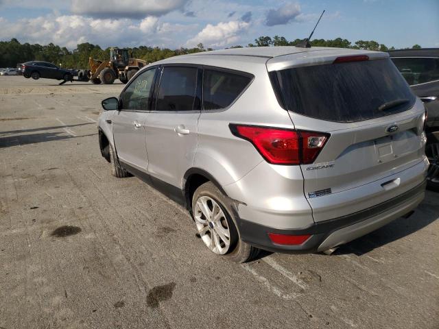 Photo 3 from auction – 2019 FORD ESCAPE SE with VIN 1FMCU0GD3KUB09683