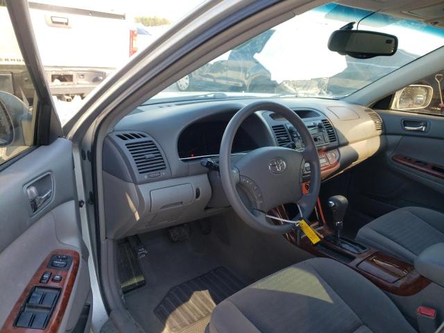 Photo 9 from auction – 2005 TOYOTA CAMRY LE with VIN 4T1BE32K25U977324