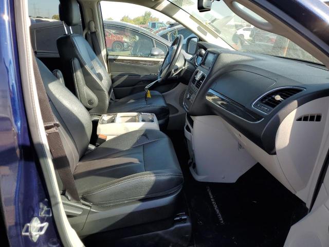 Photo 5 from auction – 2016 CHRYSLER TOWN & COU with VIN 2C4RC1BG1GR305716