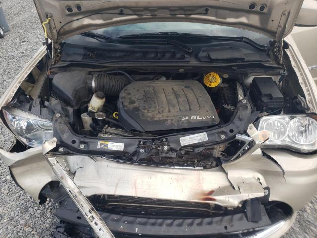 Photo 7 from auction – 2016 CHRYSLER TOWN & COU with VIN 2C4RC1BG1GR175100