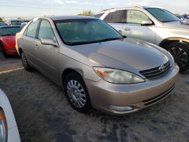 TOYOTA CAMRY LE 2004 with VIN 4T1BE30K44U789406 - Photo from auction