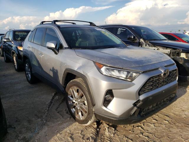 TOYOTA RAV4 XLE P 2019 with VIN JTMC1RFV3KD041848 - Photo from auction