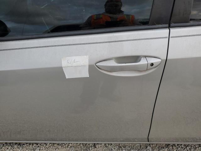 Photo 9 from auction – 2018 TOYOTA COROLLA L with VIN 5YFBURHE1JP830429